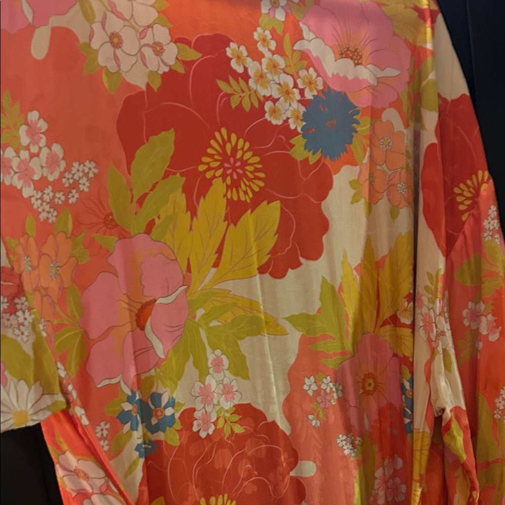 Spell & the Gypsy Floral Kimono with Red and Pink Accents - Picture 5 of 5